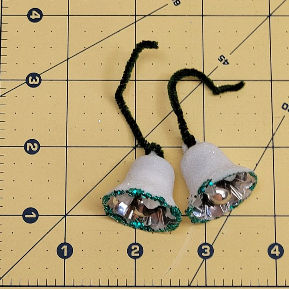 2 Green Glitter Sugar White Bells Insert Pipe Cleaner‎ Christmas Tree Ornament